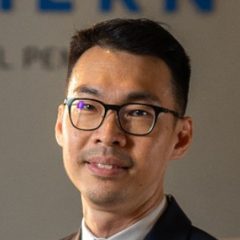 Dr. Tuan Jiun Haur, dokter untuk pasang alat pacu jantung di Penang